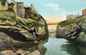 Images Dated 23rd October 2012: Seaton Sluice and Bridge