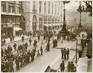 Images Dated 5th May 2021: Section of the road closed off to do some kind of maintenance work. Date: 1927