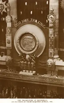 Frontage Prints: Selfridges Frontage - Jubilee of George V