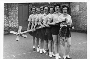 Barrett Collection: Seven women police officers in netball team