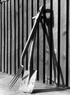 Images Dated 31st August 2016: Shadow pattern using garden tools