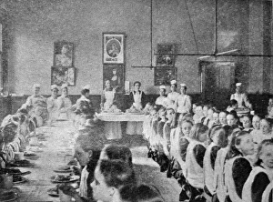 Images Dated 13th July 2017: Shaftesbury Home, Ealing - Dinner Time
