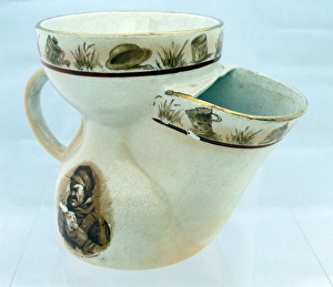Images Dated 4th October 2012: Shaving Mug - Border is the coat of Arms of Whitby - WWI