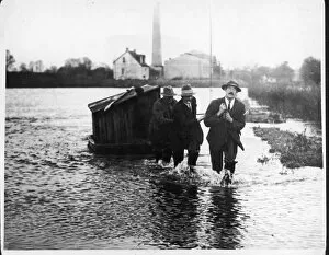 Rescue Collection: Shepperton Flood 1929