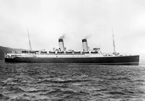 Ship with two funnels at sea, WW1