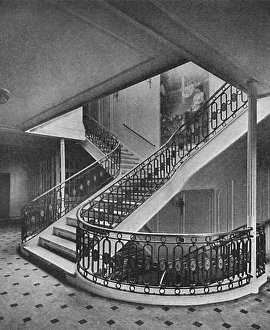 Images Dated 16th September 2016: Ship interiors: the main staircase of the Amerika, 1905