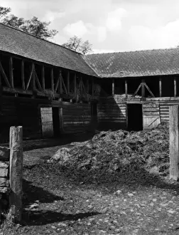 Shippon and Muck Yard