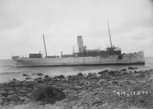 Aground Gallery: Shipwrecked steamer