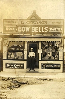 Advertisements Gallery: Shop in Canada 1920