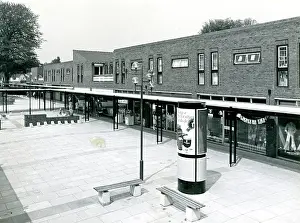 Mall Prints: Shopping mall