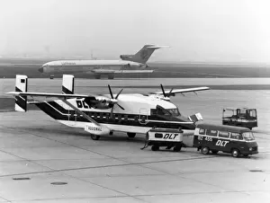 Short 330 of DLT with a Boeing 727 of Lufthansa behind
