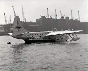 Mayor Prints: Short S. 45 Solent 3 G-AKNO at Tower Bridge