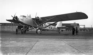 Short S11 Valetta G-aJY as a landplane