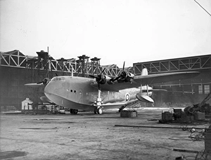 Images Dated 26th January 2014: Short S23 Empire Flying Boat after modifications