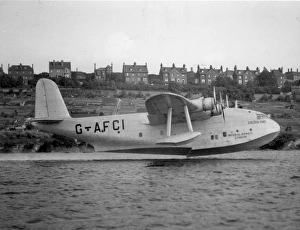 Images Dated 26th January 2014: Short S26 G-AFCI Golden Hind