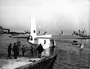 Slipway Prints: Short Sunderland III ML821 being launched from the factory