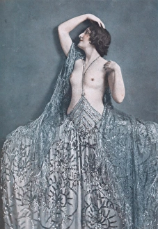 Showgirl from New York - Paris at the Casino de Paris, Paris