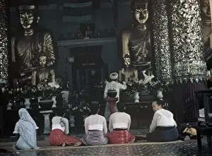 Shwedagon Pagoda east Tozaung - Rangoon