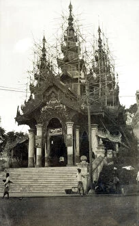 Pagoda Collection: Shwedagon Pagoda Southern entrance, Southern entrance