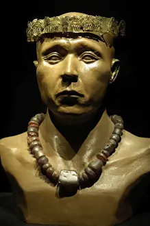 Sican or Lambayeque Culture (700-1300). Necklace