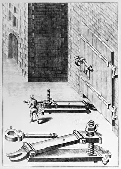 Siege weapon - Door raising device