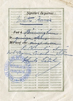Images Dated 3rd July 2017: Signature page, French passport