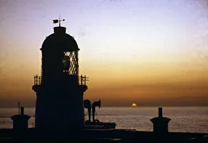 Images Dated 11th April 2017: Silhouetted view of Pendeen Lighthouse, Cornwall