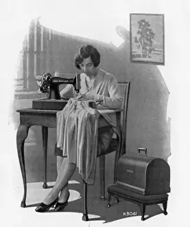 Dressmaker Prints: Singer Sewing Machine - hand machine model