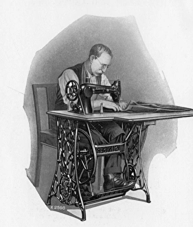 Images Dated 12th April 2016: Singer Sewing Machine - Tailors Machine