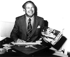 Skytrain Prints: Sir Freddie Laker and Skytrain model kit