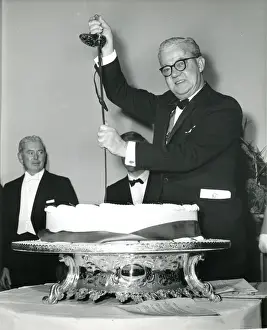 Sir George Gardner, RAeS President 1965-1966, cuts the c?