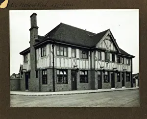 Sir Robert Peel PH, Norbiton (New), Greater London