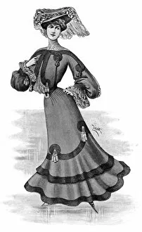 Images Dated 30th December 2016: A skating costume, 1903