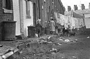 Images Dated 14th March 2019: Slum communal yard, Stockport