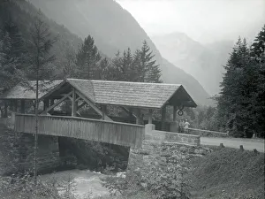 Small covered bridge, Alps