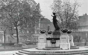 Notable Prints: Smithfield Fountain in London