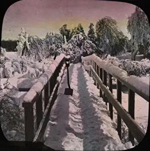 Snow in Prospect Park, Niagara, NY State, USA