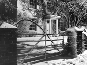 Braintree Prints: Snowy Georgian Mansion