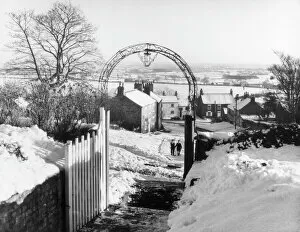 Images Dated 28th March 2011: Snowy Yorkshire