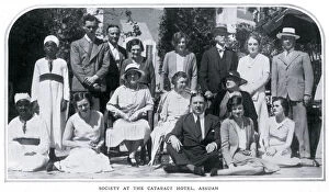 Villiers Collection: Society at the Cataract Hotel, Assuan (Aswan), Egypt