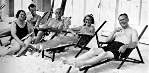 Images Dated 28th October 2015: Society sun-basking at Juan-Les-Pins