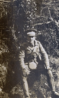 Images Dated 17th February 2017: Soldier on the Western Front, WW1
