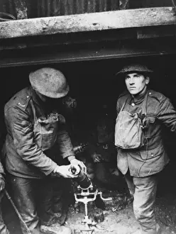 Mortars Prints: Soldiers with mortar 1917