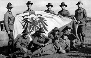 Images Dated 5th December 2004: Soldiers from the New Zealand Expeditionary Force posed with the captured Imperial German Standard