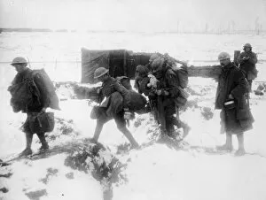 Images Dated 22nd May 2014: Soldiers in snow on the Western Front, WW1