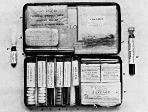 Antiseptic Collection: Soldiers tabloid first aid pack