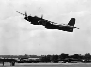 Welkin Prints: The sole Westland Welkin II PF370 at the 1946 SBAC Display