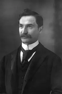 Solomon J Solomon