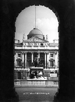 Images Dated 18th March 2011: Somerset House