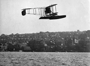 Solent Prints: Sopwith Bat Boat I powered by a 100hp Green engine flying